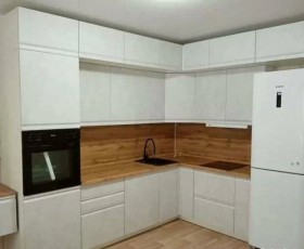Модульная кухня Бруклин 2.4 x 2 м (Бетон белый) в Выборге - vyborg.katalogmebeli.com | фото 15